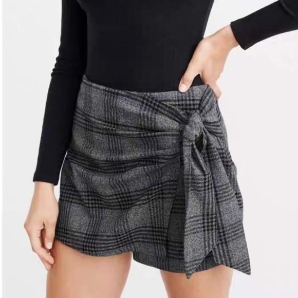 Abercrombie & Fitch Pants - A&F Wrap Plaid menswear Tie Abercrombie & Fitch Grey black Skirt Skort preppy M